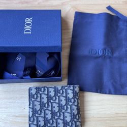 Dior Oblique Canvas Wallet – Authentic