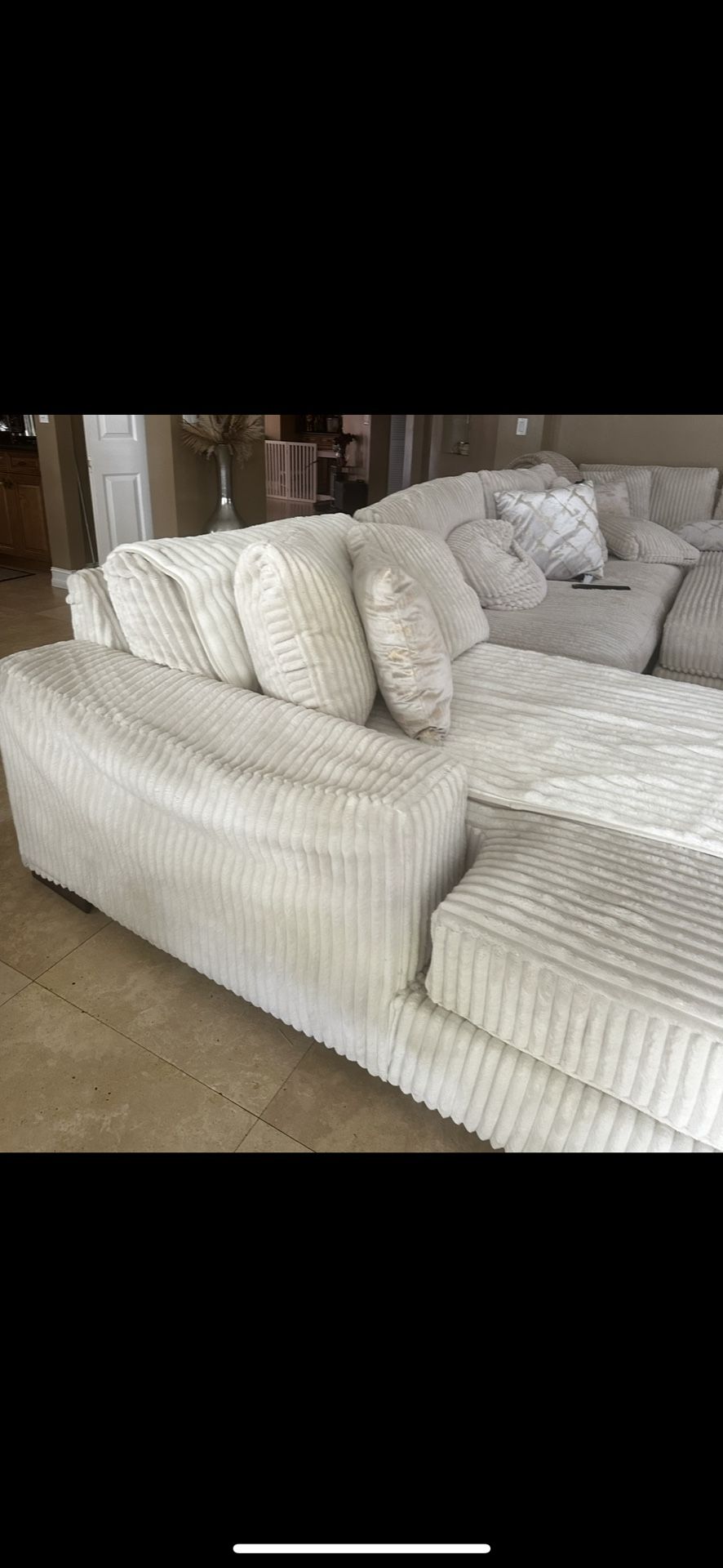 FREE chaise, Has A Broken Arm