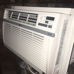 AC LG12,000 BTU $250