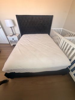 Queen bed with mattress
