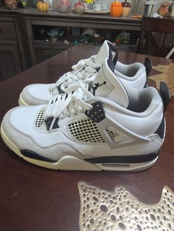 Jordan 4 Military Black size 6 us