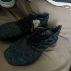 Adidas Size 10.5 New