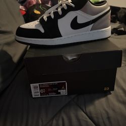 Jordan 1 low se grade school