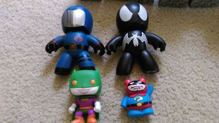 Superhero collectables set of 4