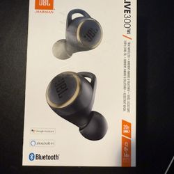 JBL Live 300TWS wireless earbuds