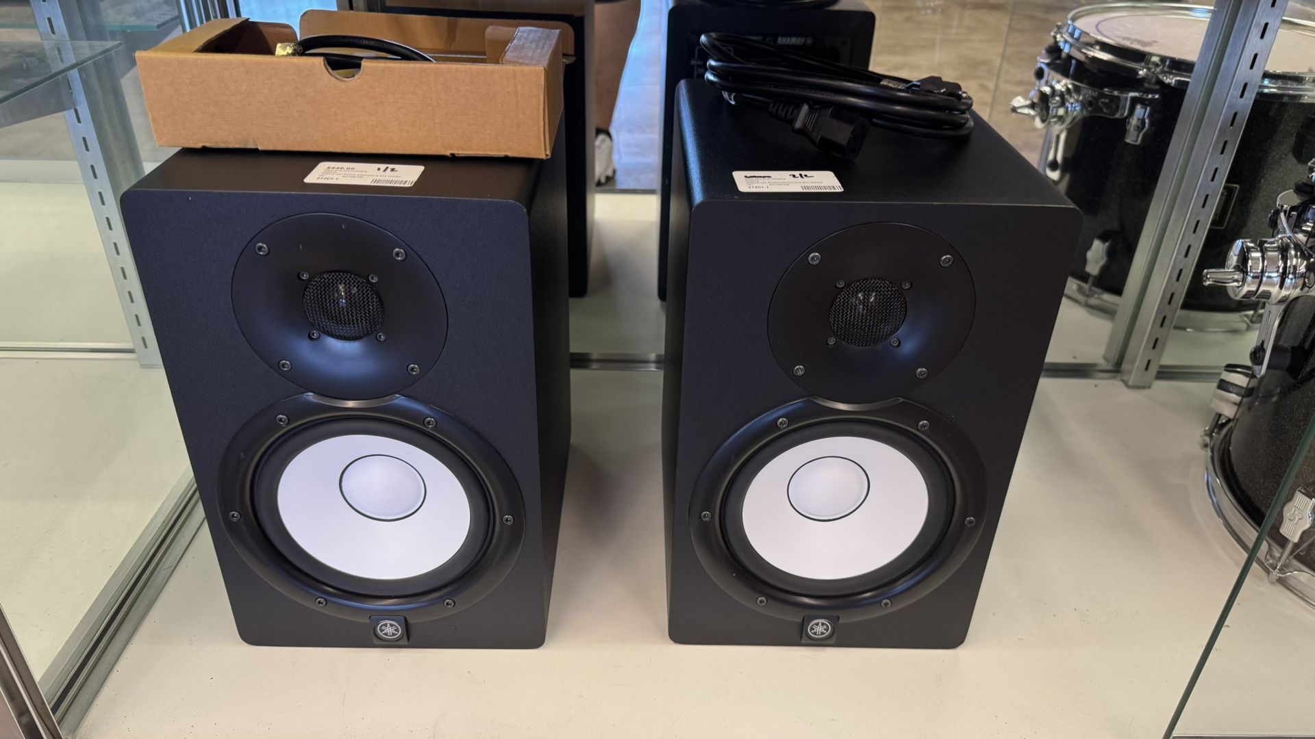 Yamaha HS7 100W series monitor w box no trades not sold separate pick up in Tacoma FIRM PR