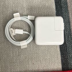 Apple 30W USB C Power Adapter