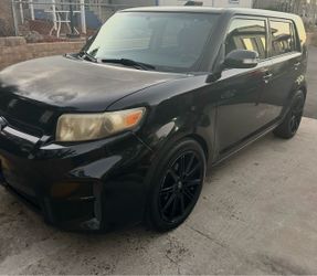 Scion XB 2012