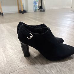 Woman’s shoes