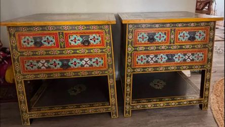 Set Of 2 Floral Medallion Bedside Tables $130.00