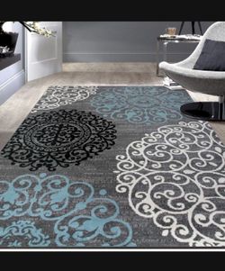 NEW Rug  5 1/4 X 7 1/4 Feet 