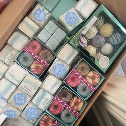 Bath bombs