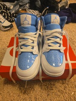 Jordan 1 mid