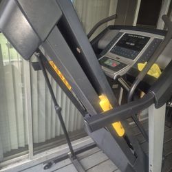 Treadmill 