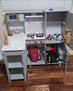 Kids play kitchen
