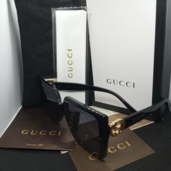 Woman's Gucci Sunglasses 