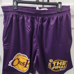 NWT CrispyNYC Lakers Special Edition Mens 2XL Purple Finals Shorts 1 of 2 made in this color!!!
Deep pockets Heavyweight mesh drawstrings
