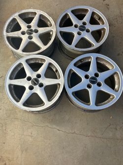 Older BMW Borbet 15 inch rims