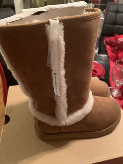 Girls’ UGGS