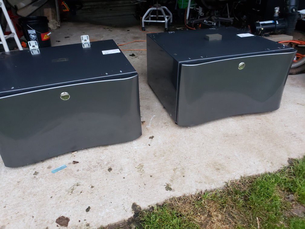 Washer and dryer Pedestals. ( Charcoal Gray )