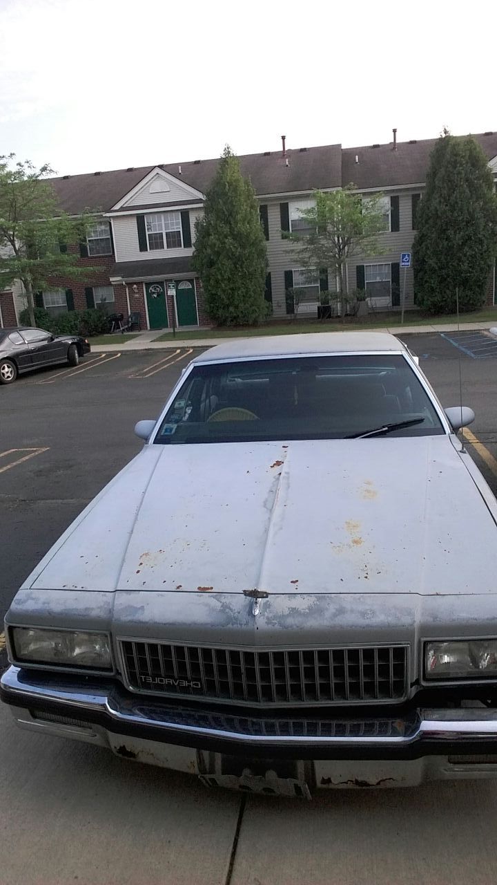 Old school Box Chevy 89 Caprice Classic Car