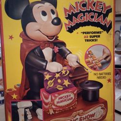 19 76 Mickey Magician