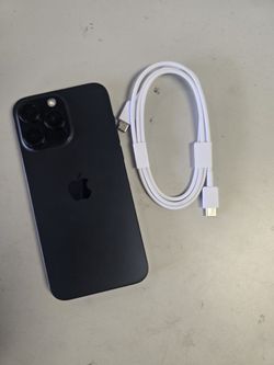 Iphone 15 pro max att&t 256 gb unlock for all at&t network including cricket h2o wireless net10 lycamobile zinmobile lineup airvoice etc   We have unl