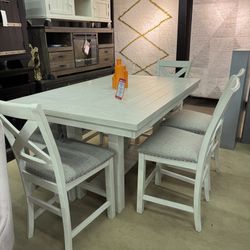 White Dining Table w/4 Chairs and Bench