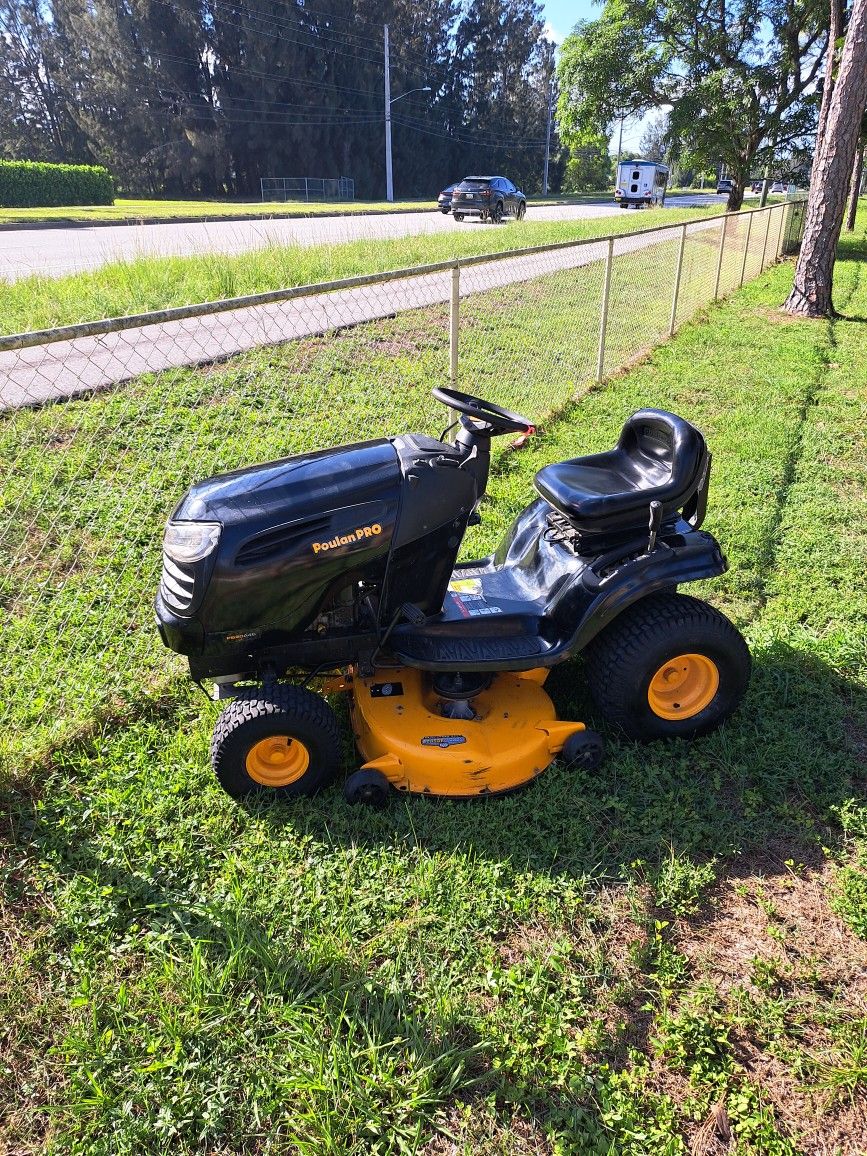 Polan Pro 46in Lawn Tractor