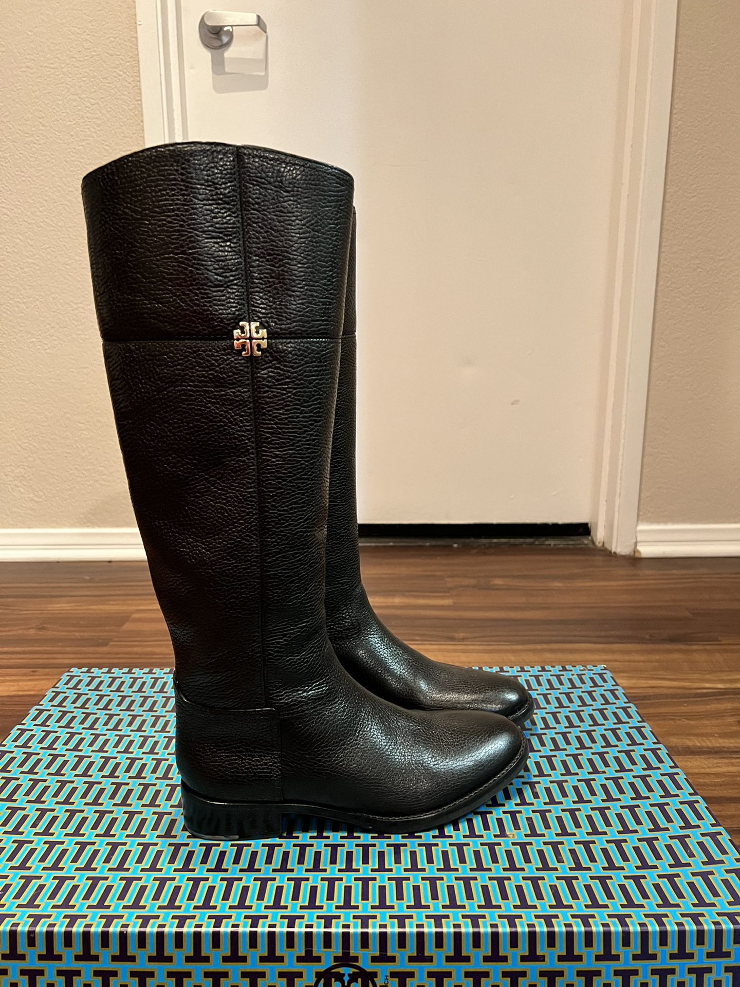 Tory Burch Jolie Riding Boots- Brand New Authentic In Box for Sale in  Poway, CA - OfferUp