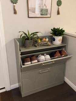Modern Fluted Shoe Storage Cabinet – Excellent Condition **MOVING SALE**