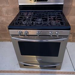Frigidaire Natural Gas Stove