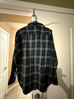 Men’s Long Sleeve. Almost New. $10. Size M 