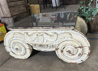 Distressed Column, Coffee, Or End Table