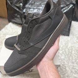Travis Scott Jordan 1 Low Dark Mocha Size 12 DS