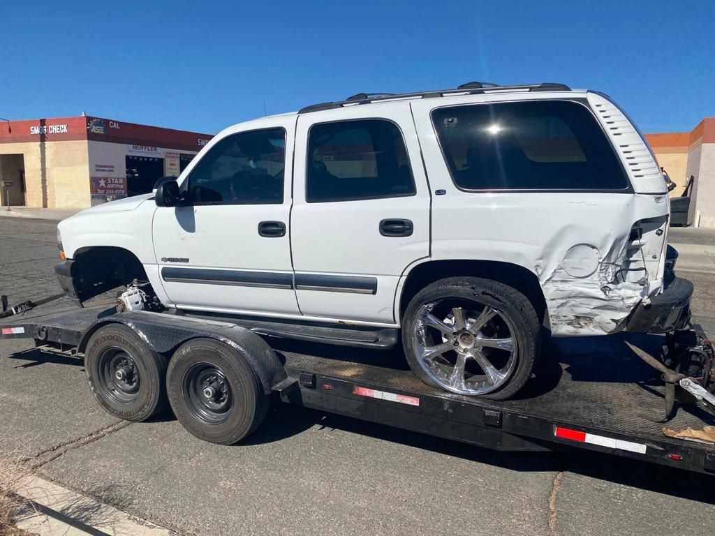 2001 CHEVY TAHOE 5.3L 4x4 FOR PARTS — 90 DAY WARRANTY ENGINE AND TRANS WE DELIVER