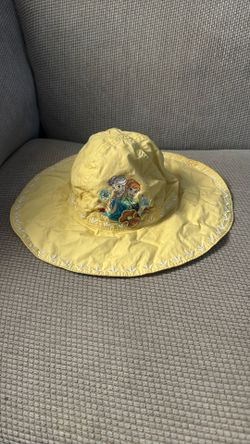 Disney Elsa/anna Bucket Hat