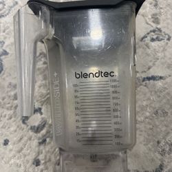 Blendtec Wildside Pitcher Jar with Lid 36 Oz