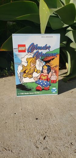 SEALED - LEGO DC Wonder Woman 77906 SDCC Exclusive Wonder Woman, Cheetah and Etta Candy LIMITED EDITION