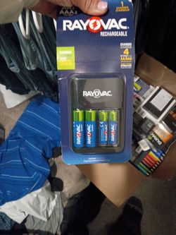 Rayovac Rechargeable Battery Charger with AA/AAA Batteries