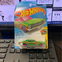 Hot Wheels 64 Buick Riviera