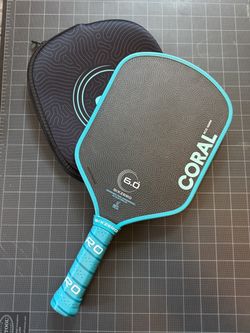 Six Zero Coral Hybrid pickleball paddle