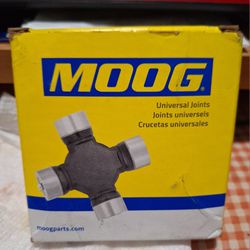 MOOG UNIVERSAL  U JOINT 378 NEW 