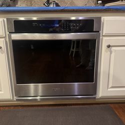 Whirlpool Single Wall Oven