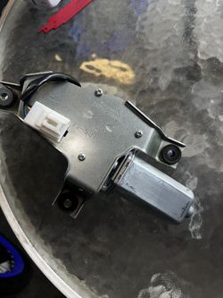 07 350z Rear Hatch Window Wiper Motor
