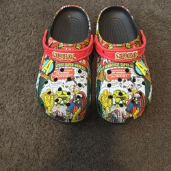Crocs  Size 9men 