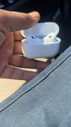 Apple AirPods Pro with Charging Case