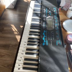 Casio CTK-2100 Keyboard