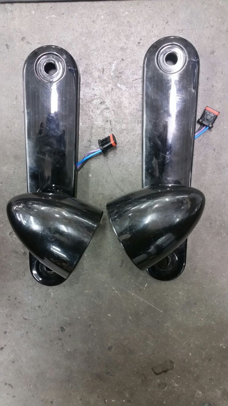 Front bullet turn signals Black