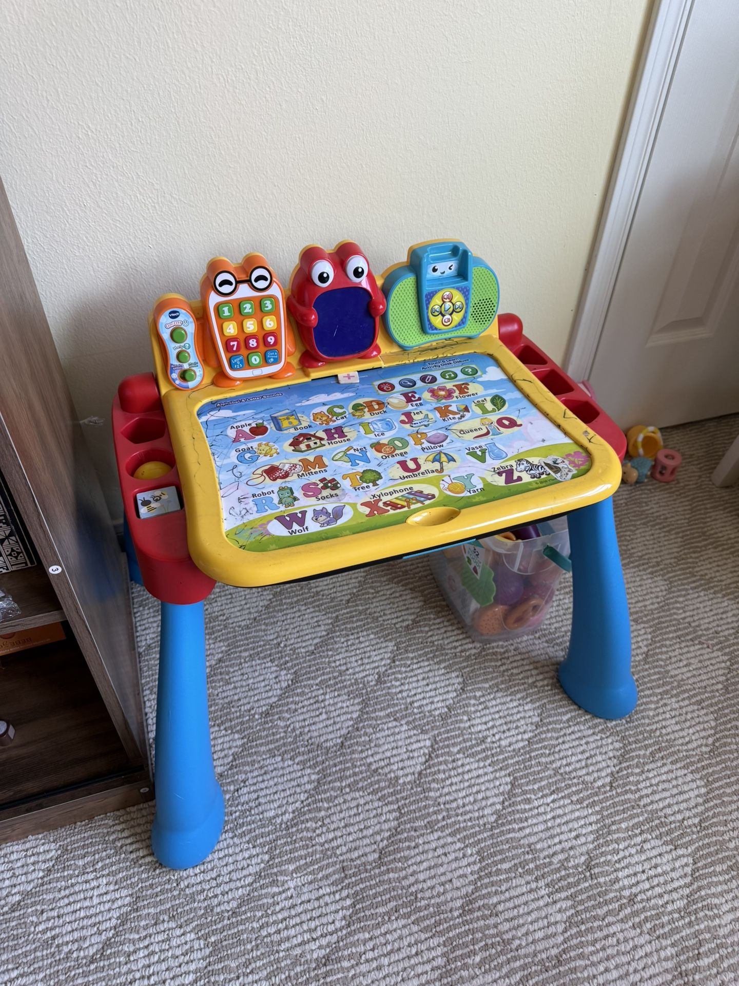 Baby Playing Table